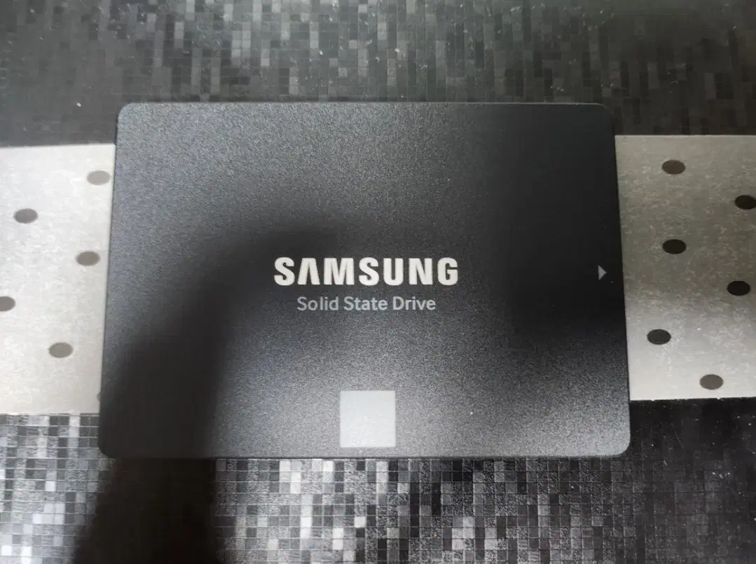 삼성 870 EVO 500GB SSD