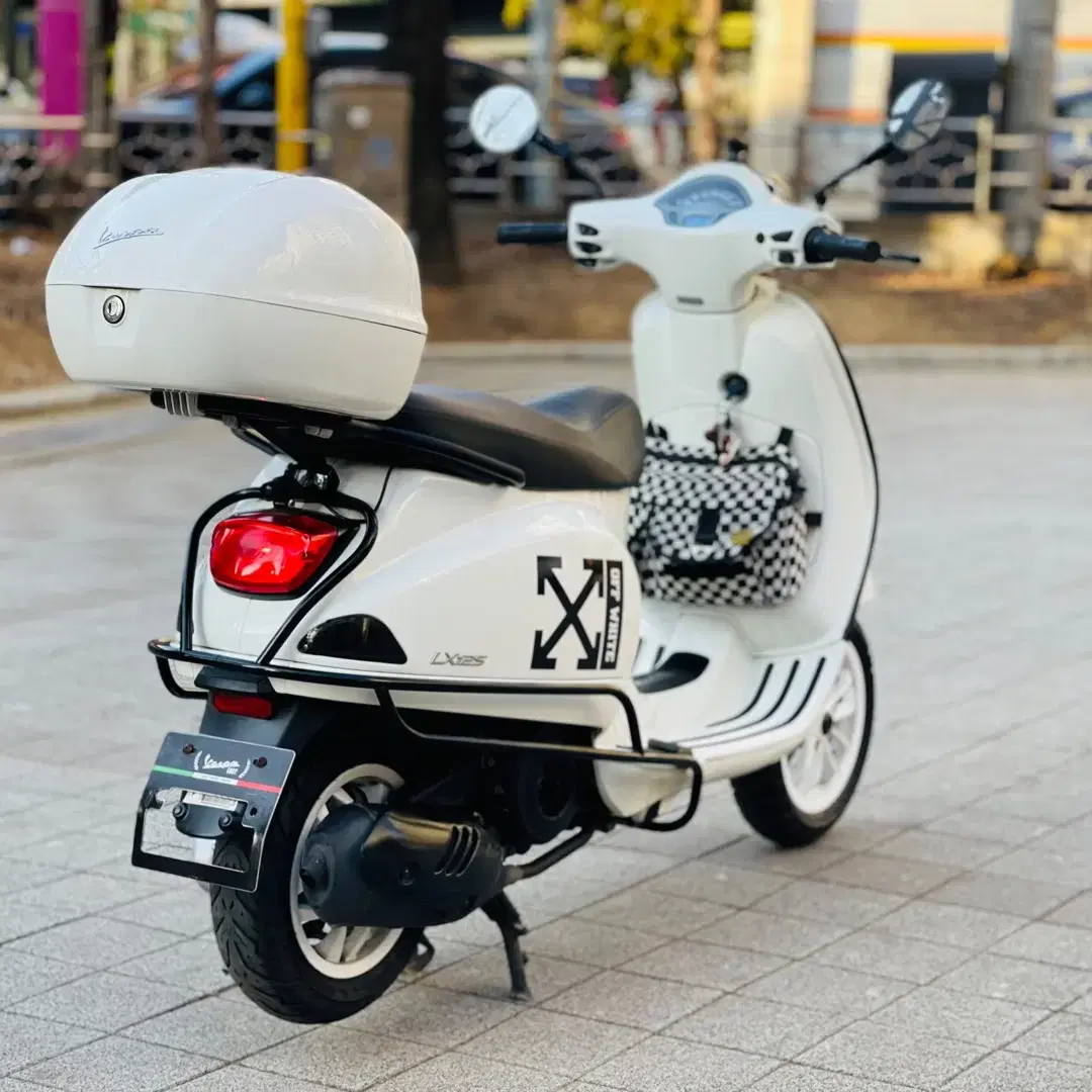 [베스파] LX125 2021년식 차량 최저가 판매 합니다.