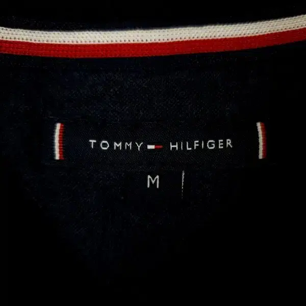 타미힐피거 TOMMY HILFIGER 맨투맨 블랙 2200065