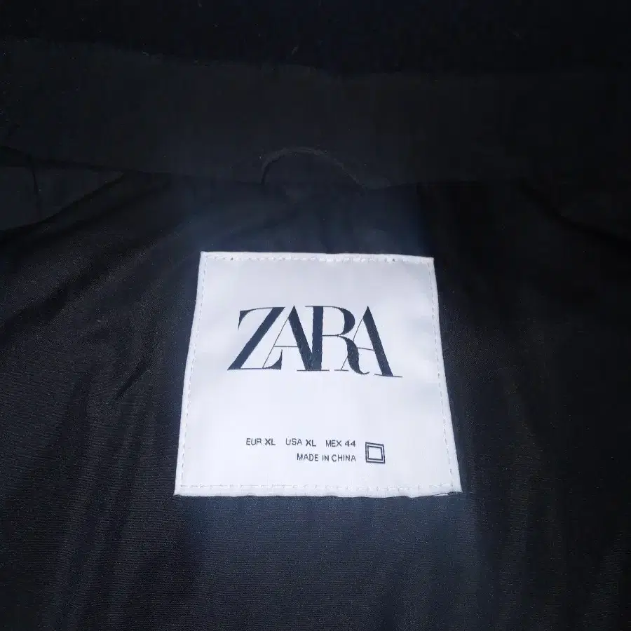 자라 Zara 심플 럭셔리 패딩 점퍼