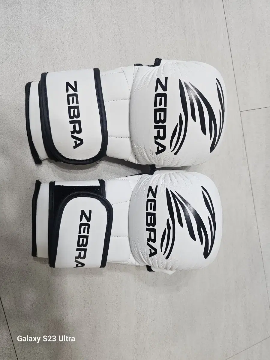 지브라 MMA 글러브 판매합니다.