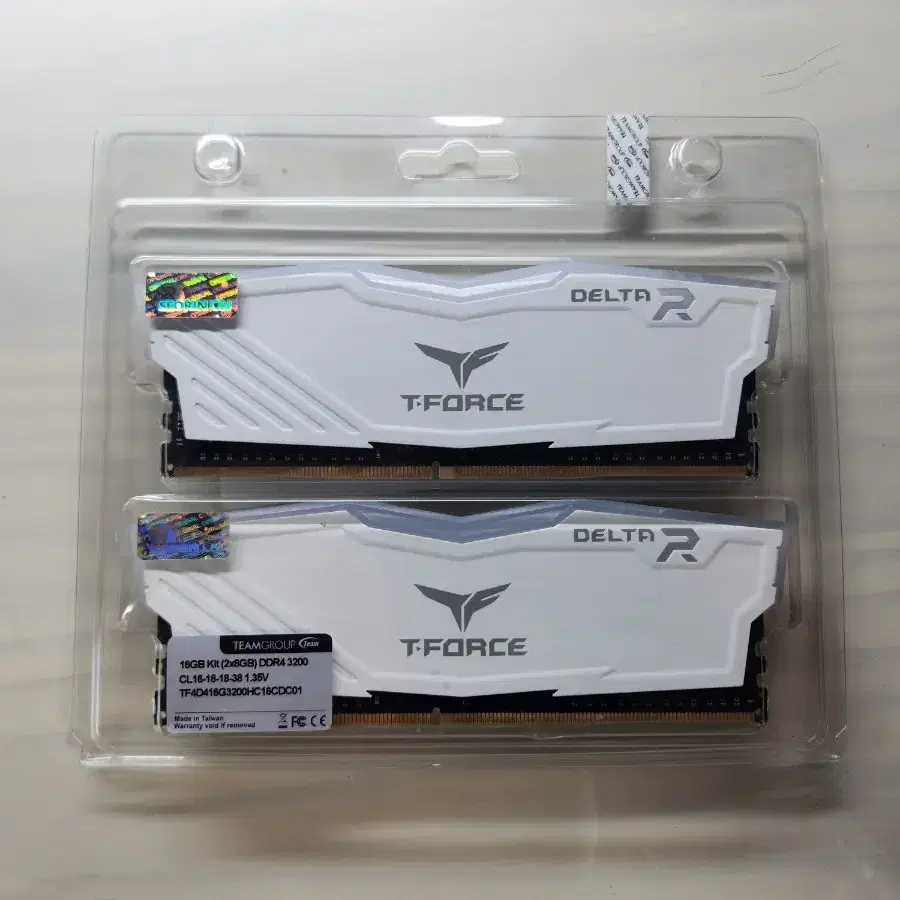 팀그룹 ddr4 3200 cl16 16gb(8gbx2) 팝니다