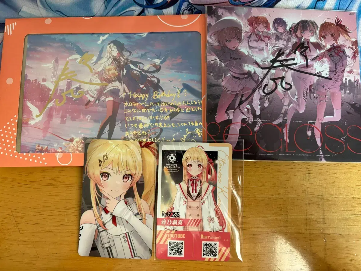 Autograph of Kanade Otonose, limited bulk