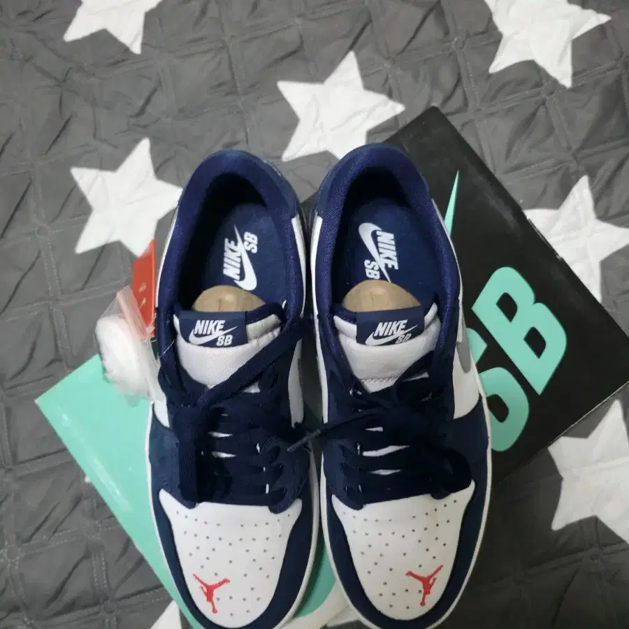 Jordan 1 Low SB 에릭 코스턴 Midnight Navy 275