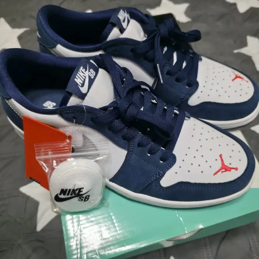 Jordan 1 Low SB 에릭 코스턴 Midnight Navy 275