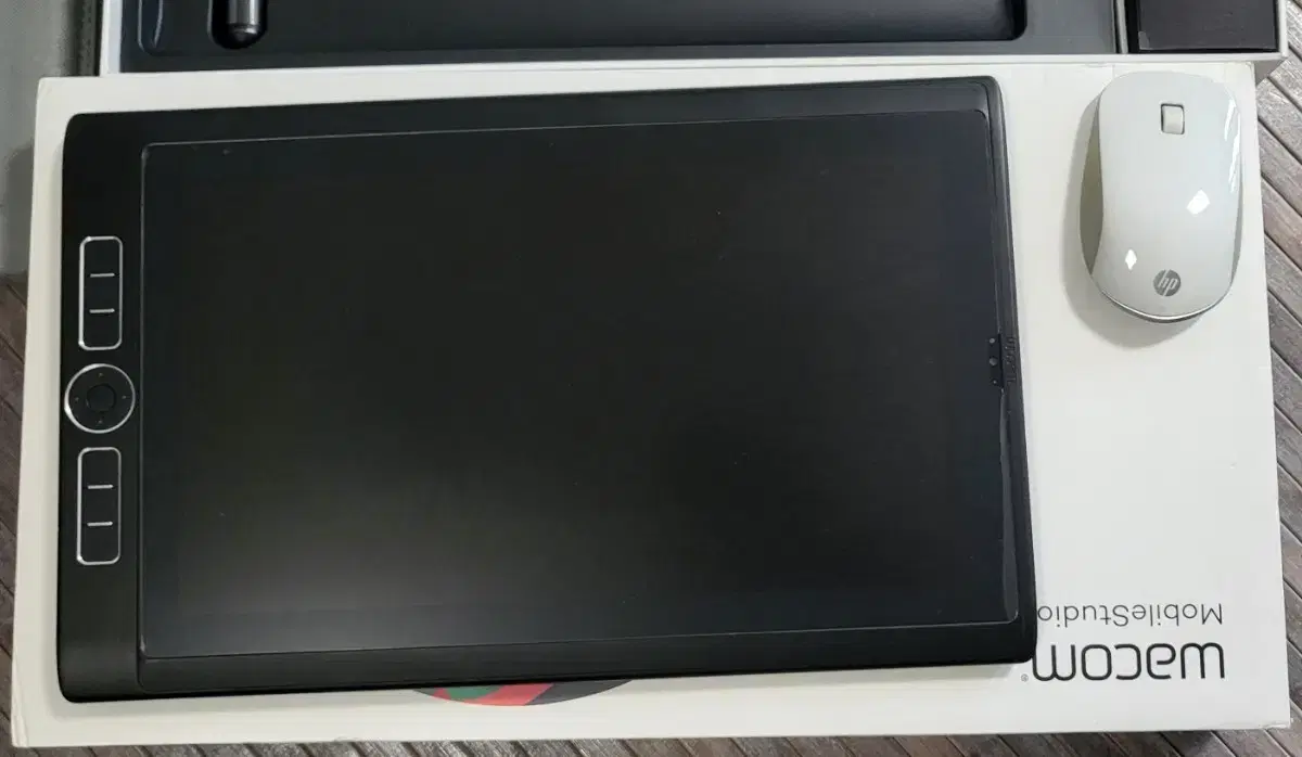 Wacom dth-w1320t 액정 태블렛 모바일스튜디오 프로