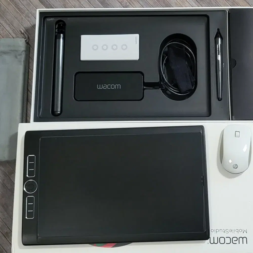 Wacom dth-w1320t 액정 태블렛 모바일스튜디오 프로