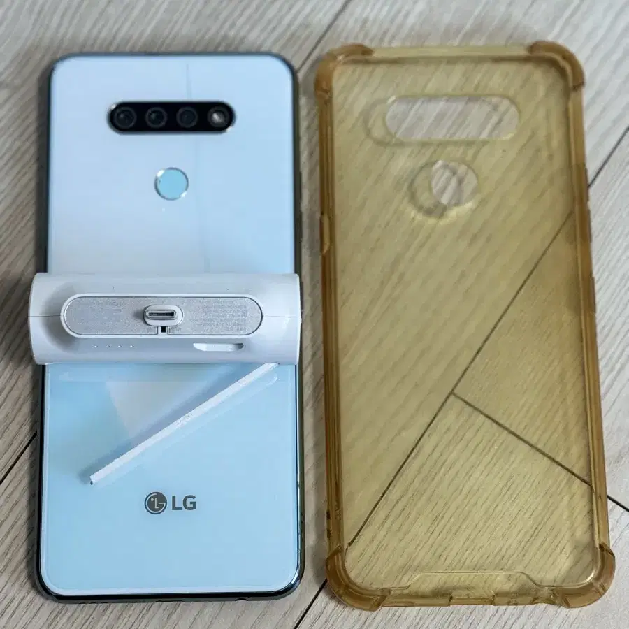 LG Q51 & 5000mAh 거치대 보조배터리