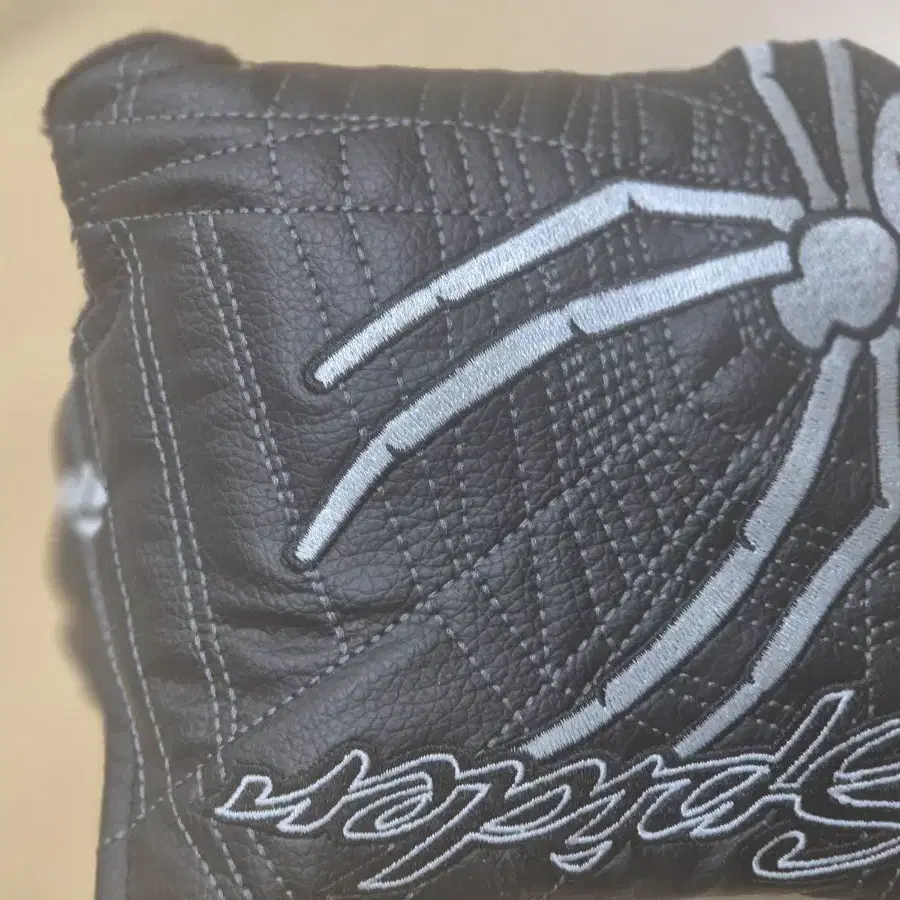 테일러메이드 Spider S chalk 34인치 퍼터