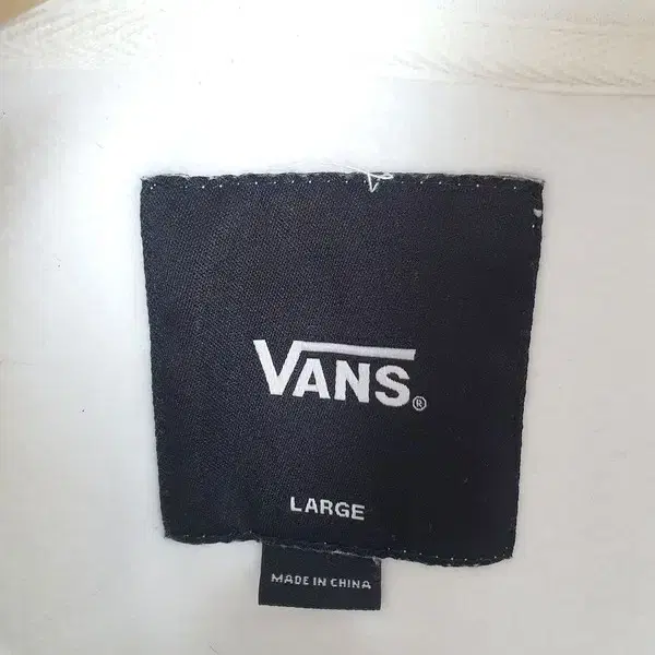 반스 VANS 오버핏 기모 후드티 화이트 2300038