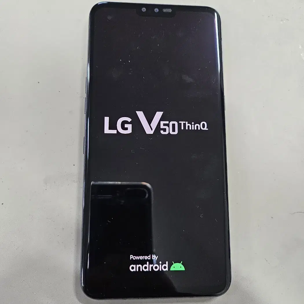 LG V50 ThinQ 128GB 블랙 깨끗한 단말기 입니다.