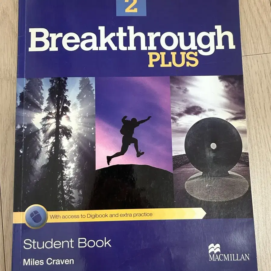 Breakthrough Plus Student Book 2 판매