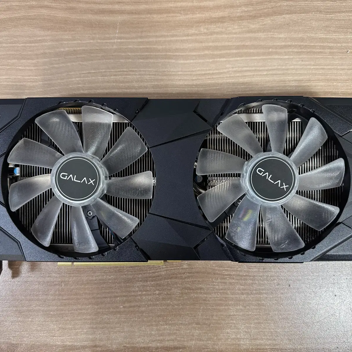 갤럭시 RTX 2070 슈퍼 EX BLACK OC D6 8GB 그래픽카드