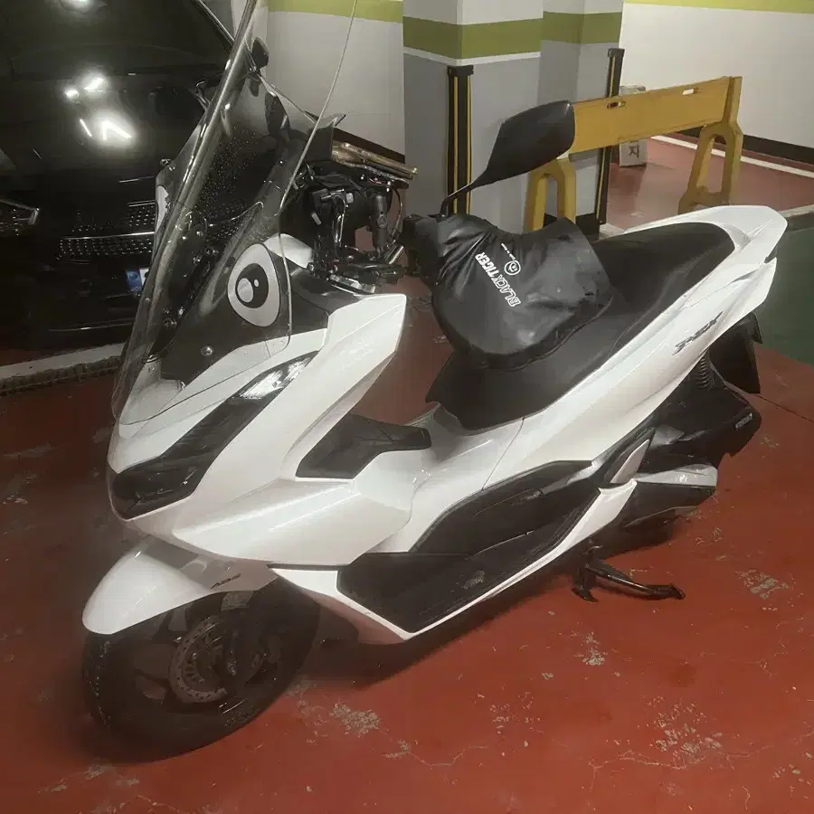 Pcx125 abs 22년식 팝니다.