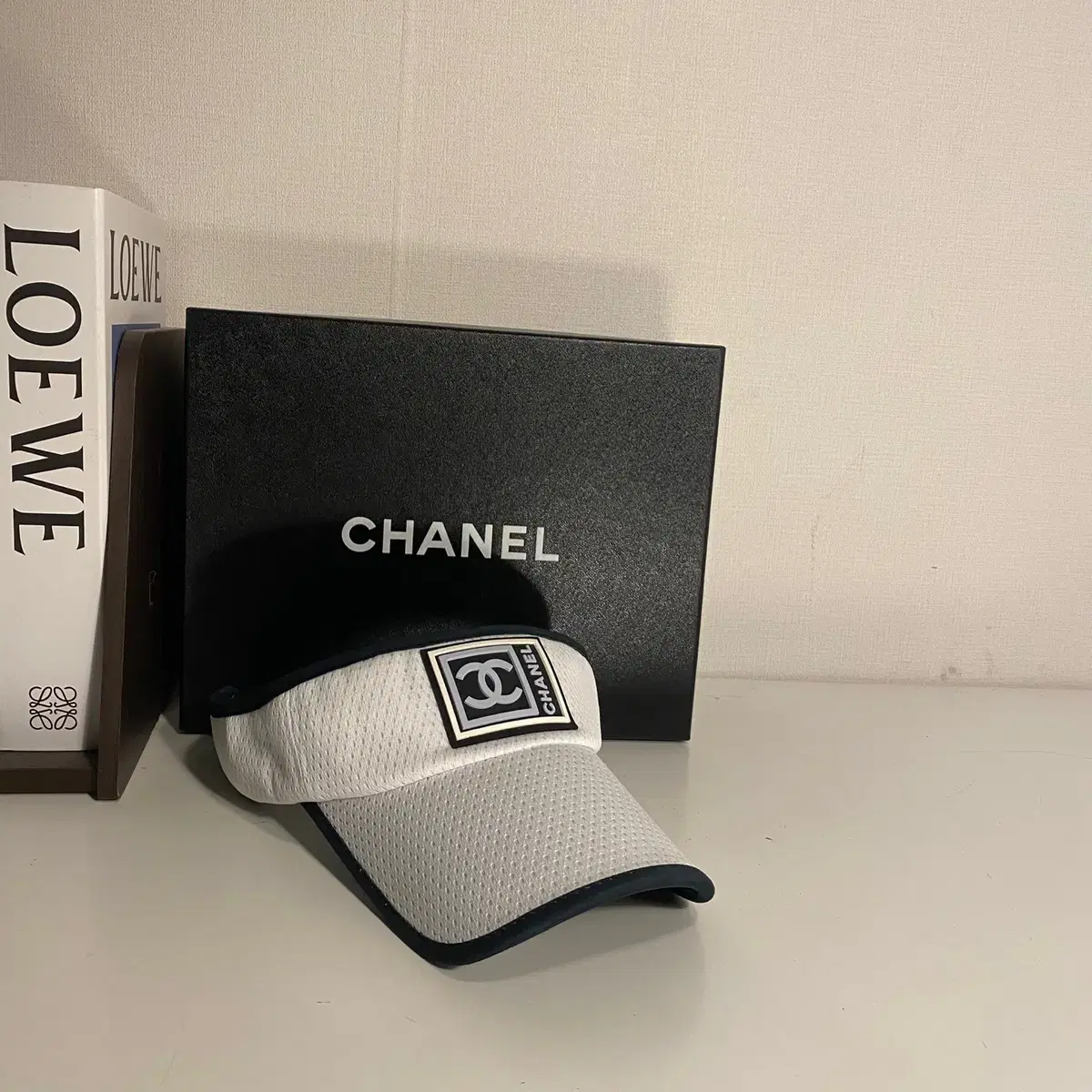 CHANEL /빈티지 샤넬 스포츠라인 화이트 CC로고 썬캡 / 썬바이저