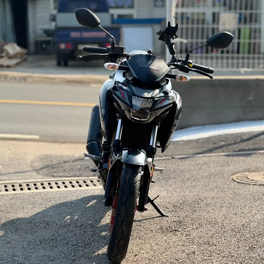 gsx-s125 19년식 2만키로 상태좋은 깔끔한차량 판매합니다