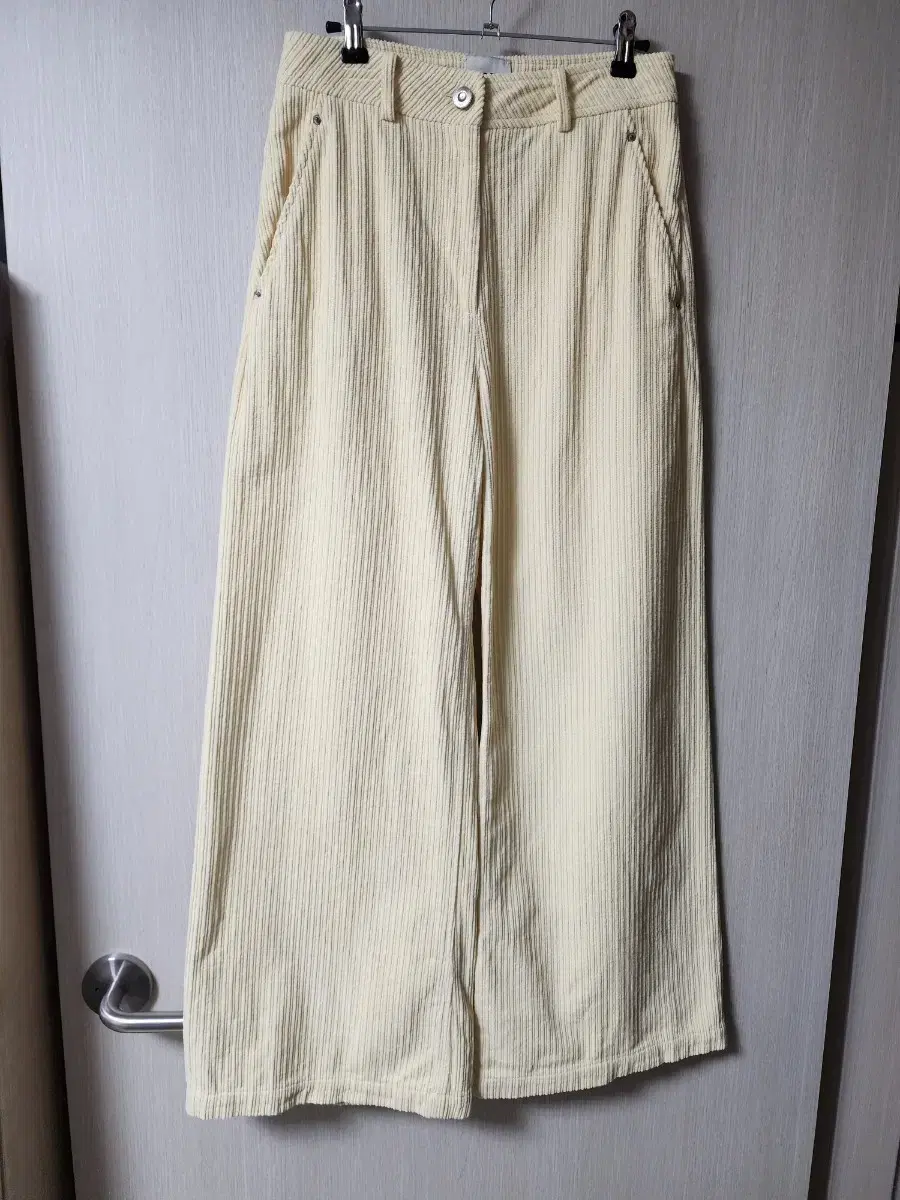 Handsome Poms Studio Corduroy Pants High-Waisted Pants S