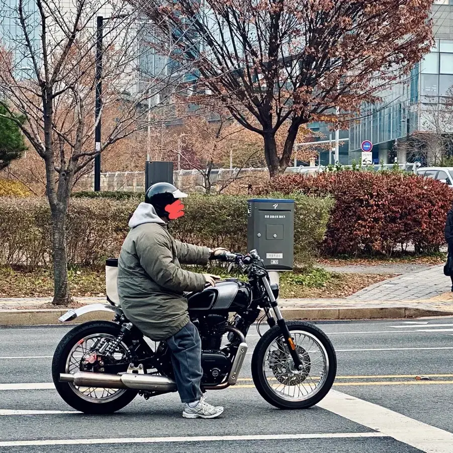 바버 커스텀 임페리알레400 판매합니다.