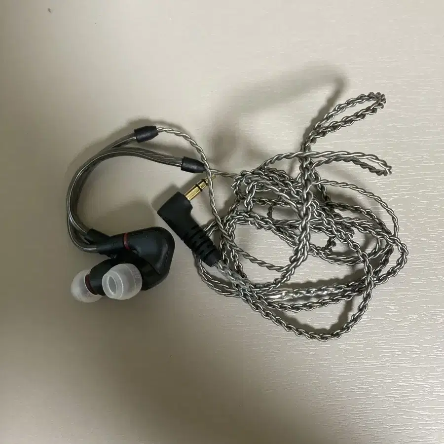 Sennheiser ie200 팝니다.