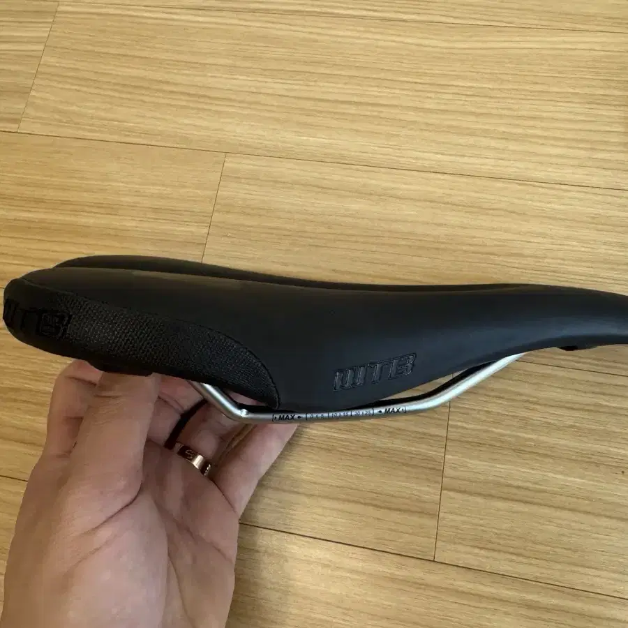 wtb silverado race saddle 자전거 안장 팔아요