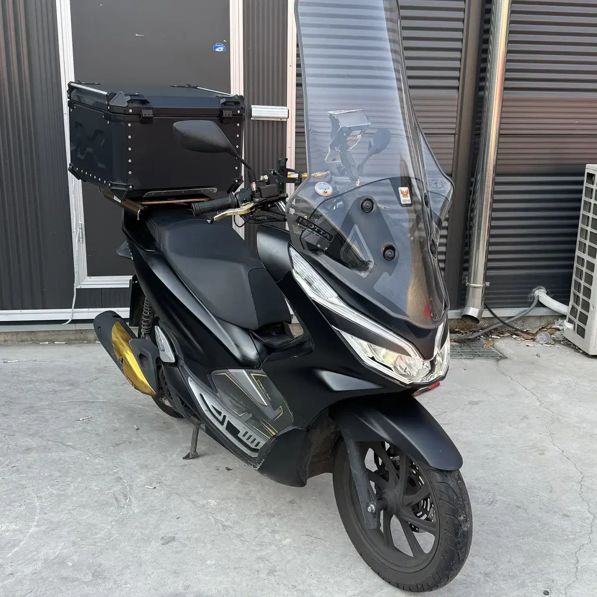 PCX / 31000km 신차컨디션 엔진최상급 알탑셋팅 판매합니다.