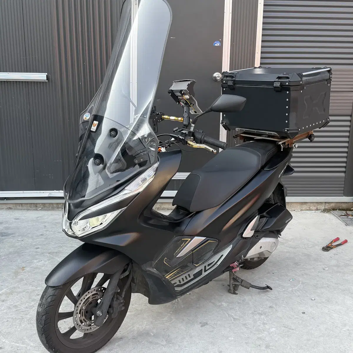 PCX / 31000km 신차컨디션 엔진최상급 알탑셋팅 판매합니다.