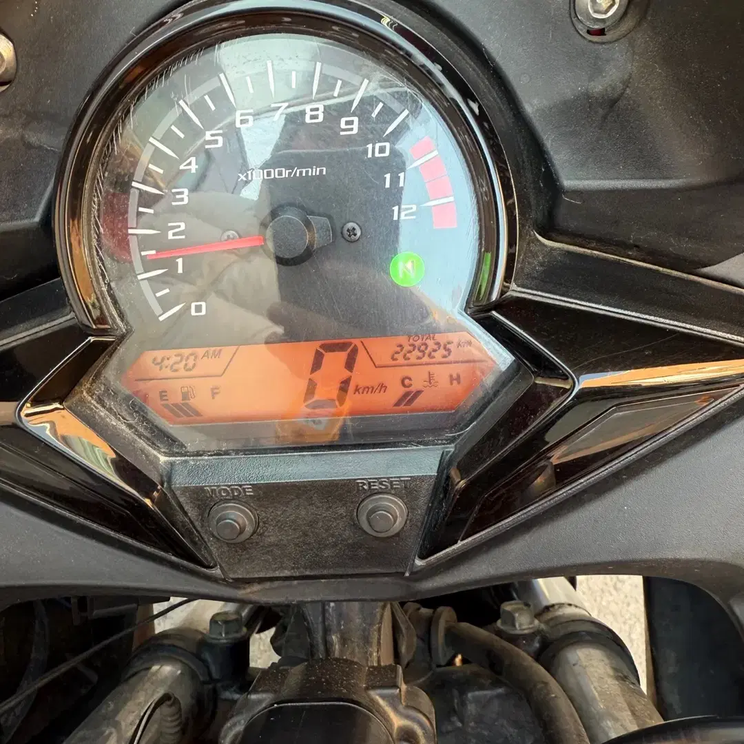 15년식 혼다 cbr300r 23000km 입문용 연습용 강추