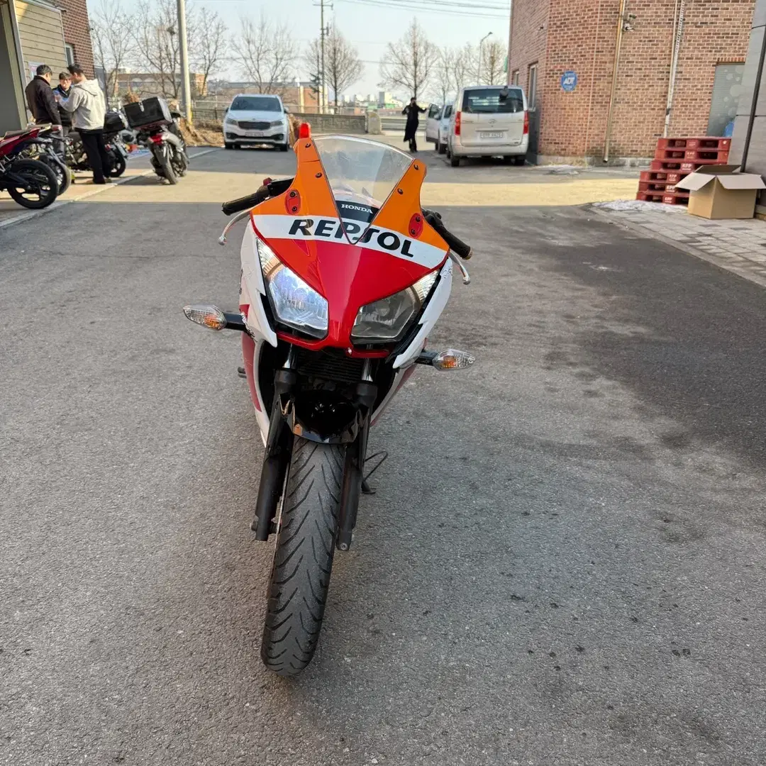 15년식 혼다 cbr300r 23000km 입문용 연습용 강추