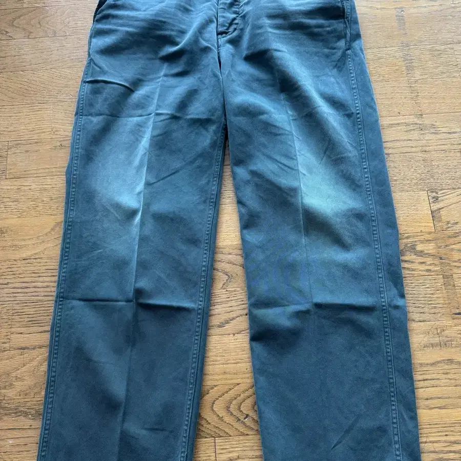 [4] 24aw visvim field chino dmgd green