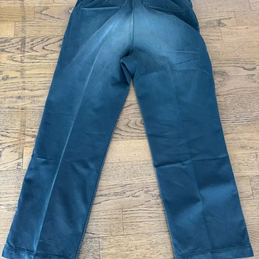 [4] 24aw visvim field chino dmgd green