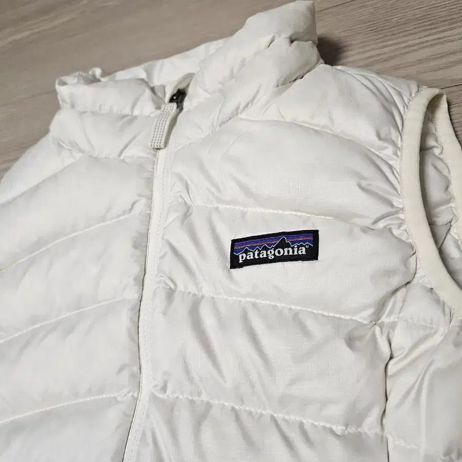 PATAGONIA down vest 다운패딩조끼 베스트