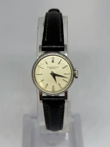 아이더블유씨 인터내셔널 여성용 수동 와인딩 레어 모델, 앤티크