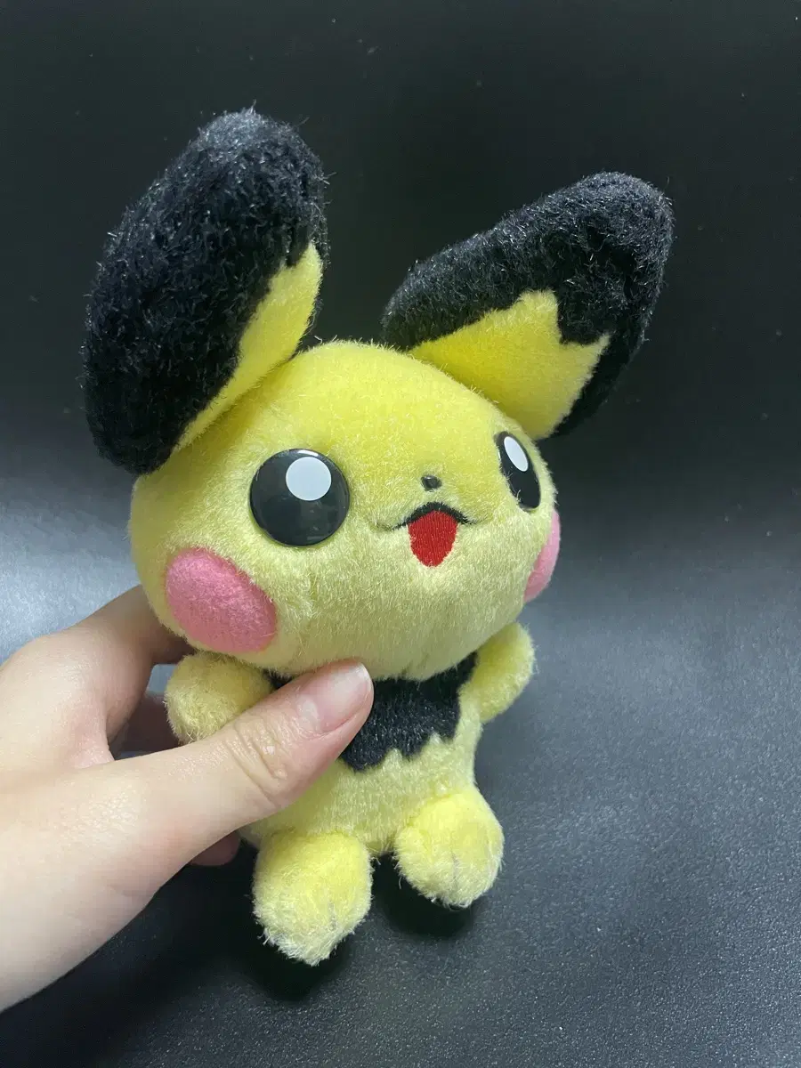 Pokémon Genuine Tommy Classic Vintage Pichu Doll