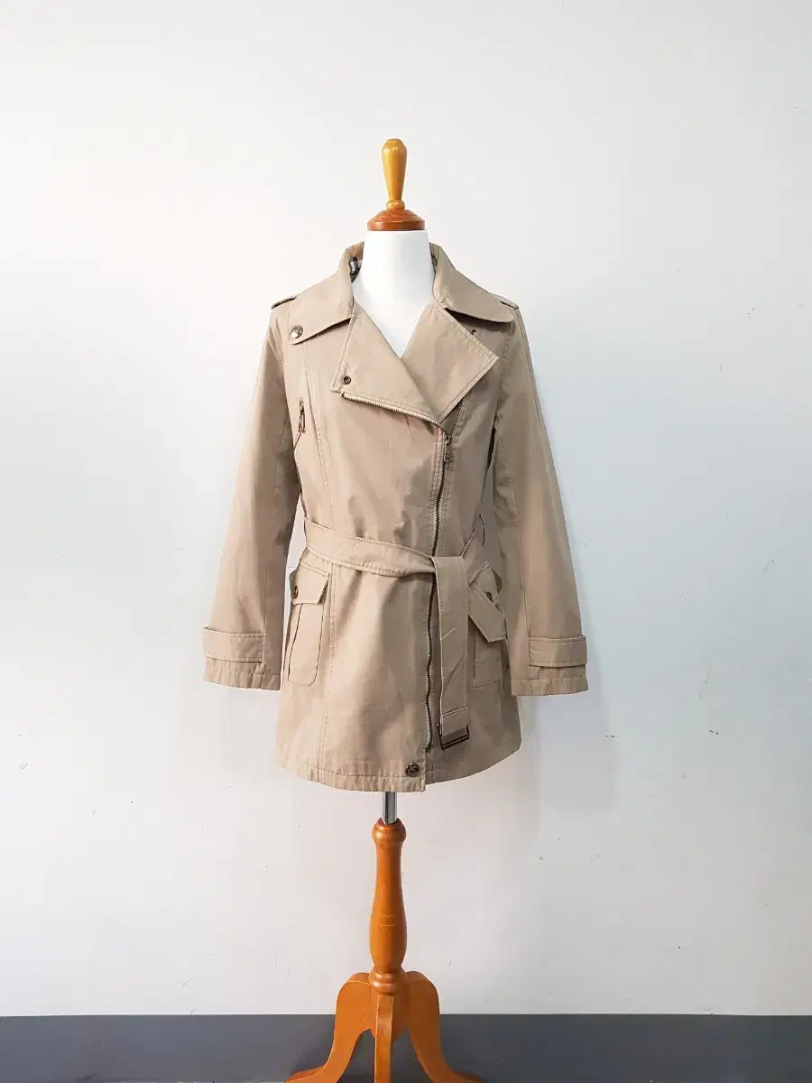 High-end half-trench coat