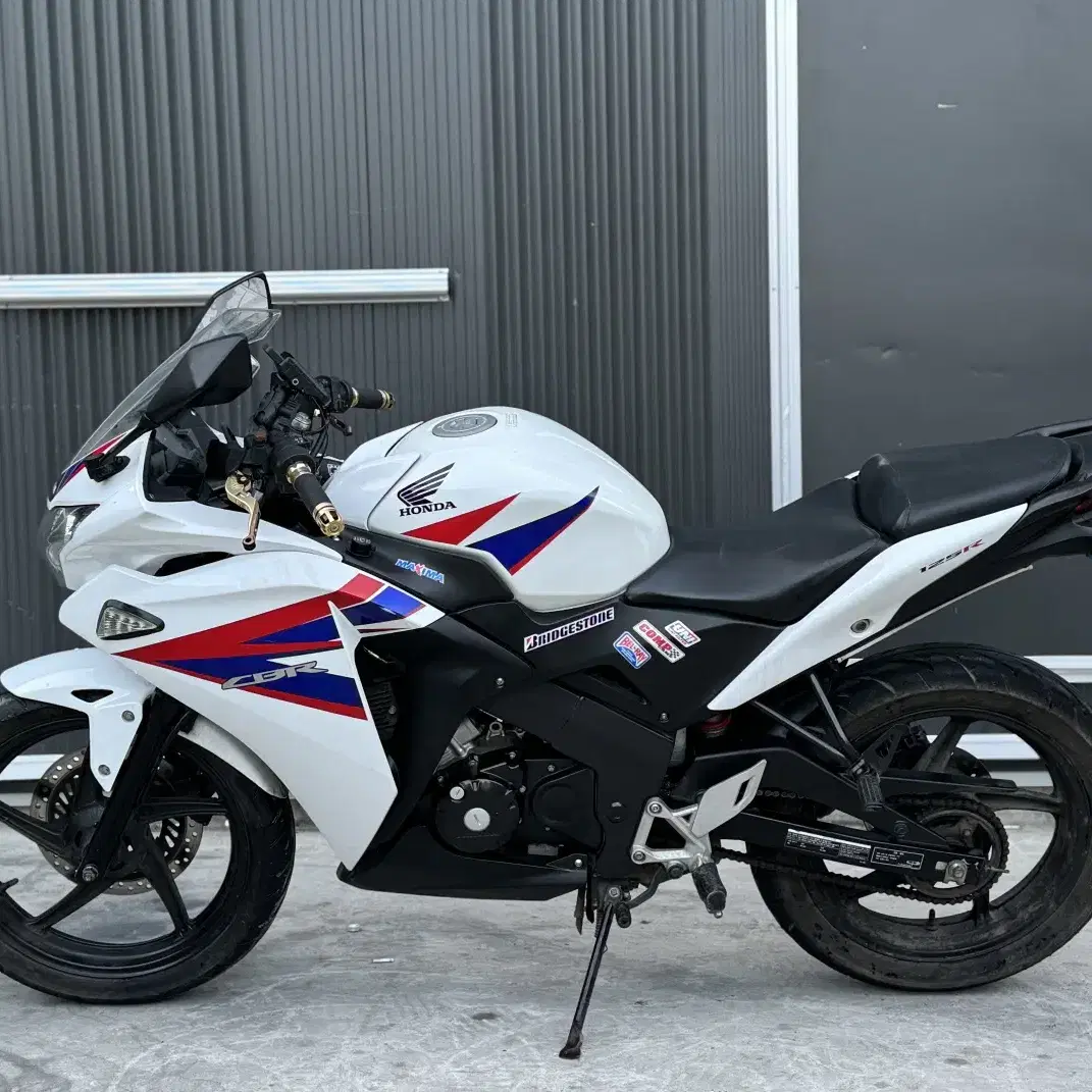 cbr125/12년 실매물 2만km 엔진최상급 차량 판매합니다.