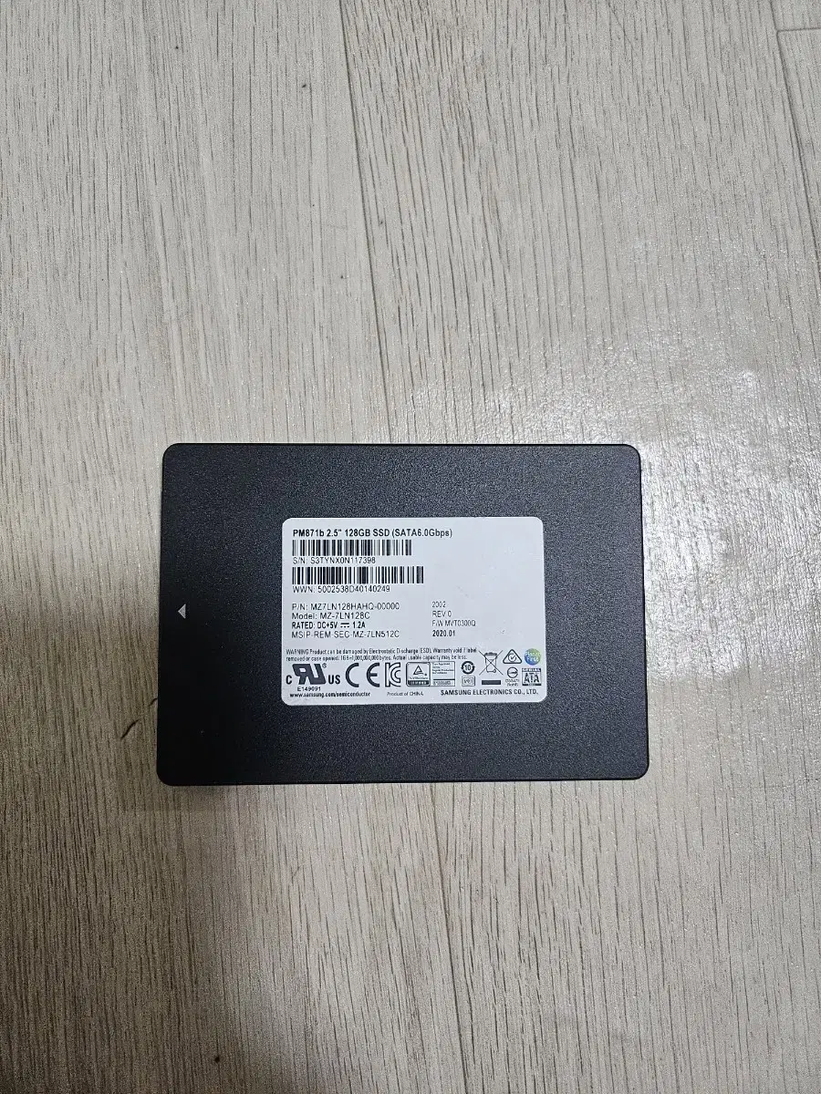 Selling Samsung SSD 128GB