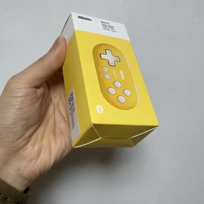 귀여운 8BitDo Zero2 미니 게임패드 판매합니다.