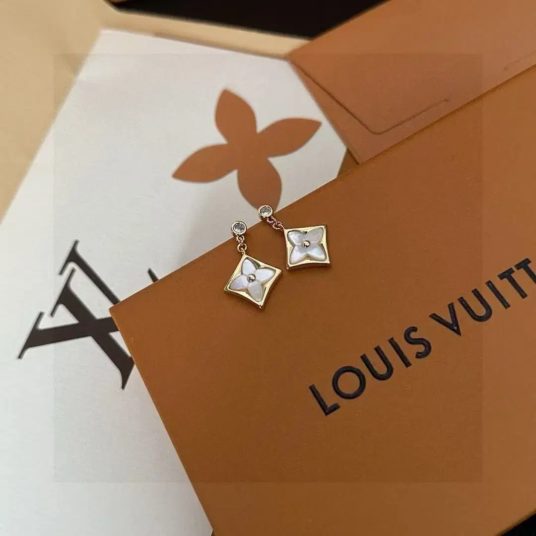 LOUIS VUITTON귀걸이