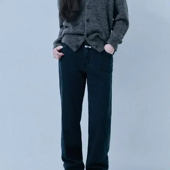 마리떼 slim straight denim pants 블랙 고윤정 청바지