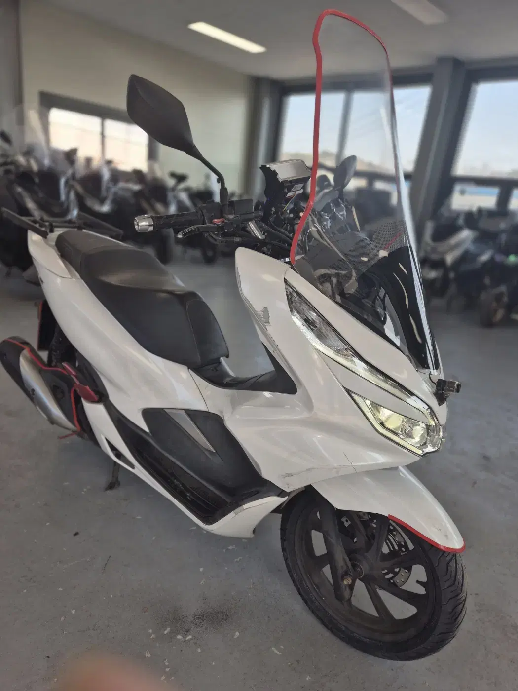 pcx125 20년형 앞뒤블박 롱스크린  셋팅판매합니다