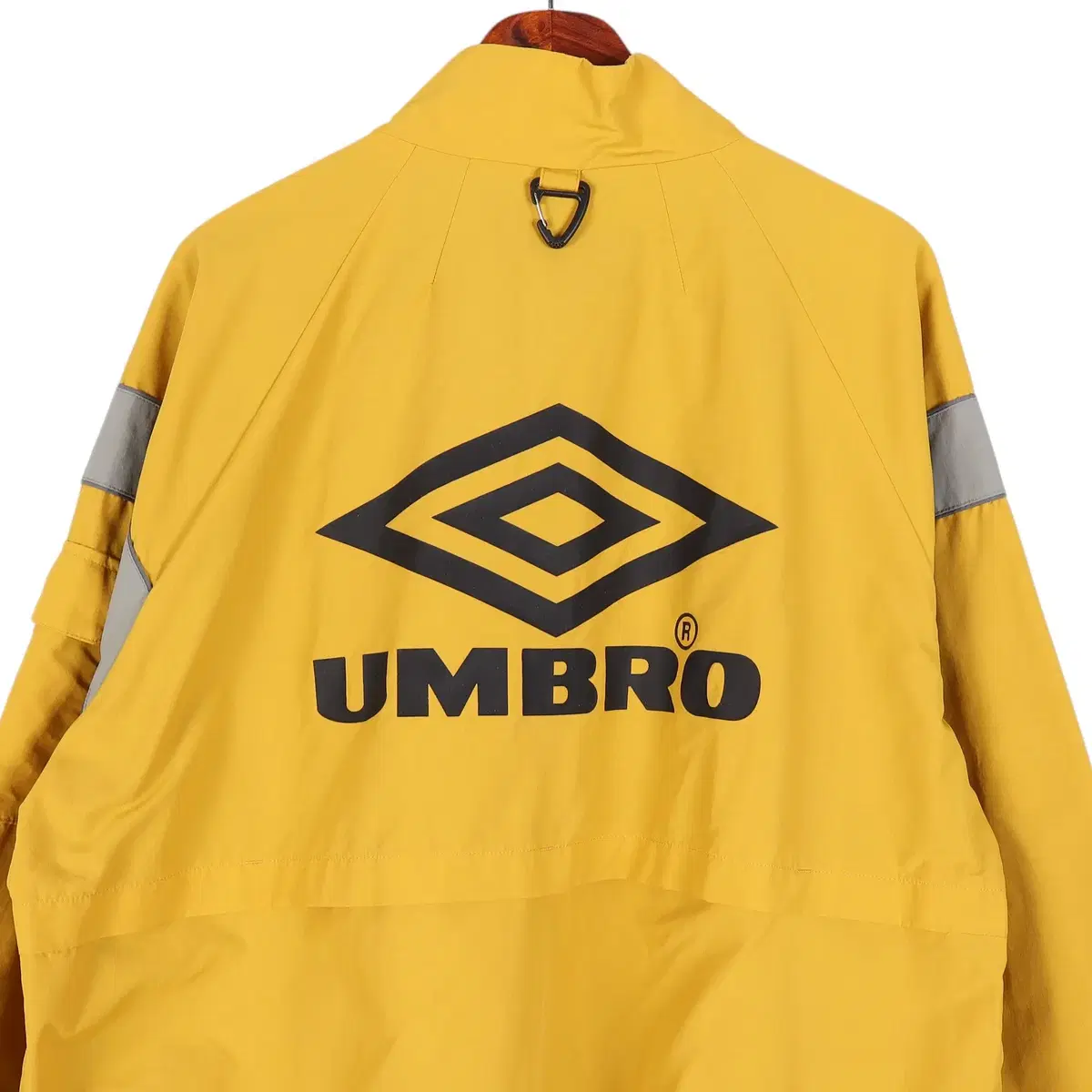 엄브로 UMBRO 레인저 웜업 바람막이 100