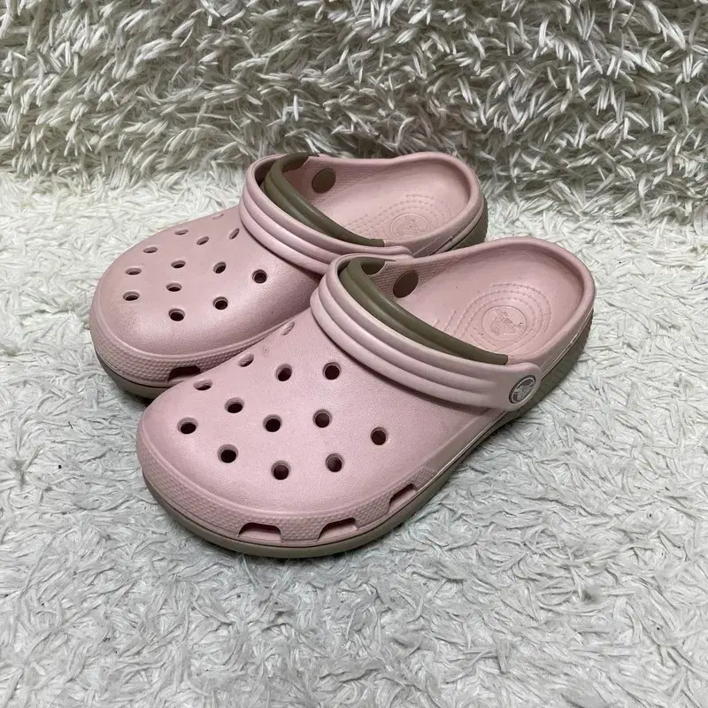 [240] CROCS 크록스 파스텔핑크 슬리퍼