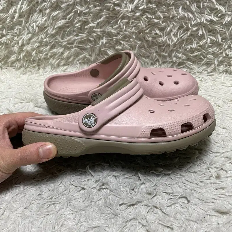 [240] CROCS 크록스 파스텔핑크 슬리퍼