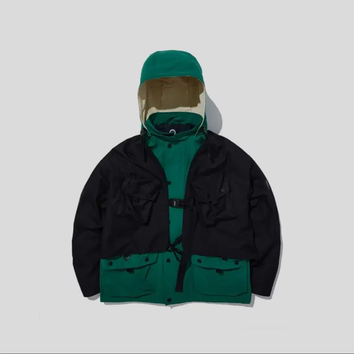 펜필드 ROBE MOUNTAIN PARKA 블랙,그린 팝니다