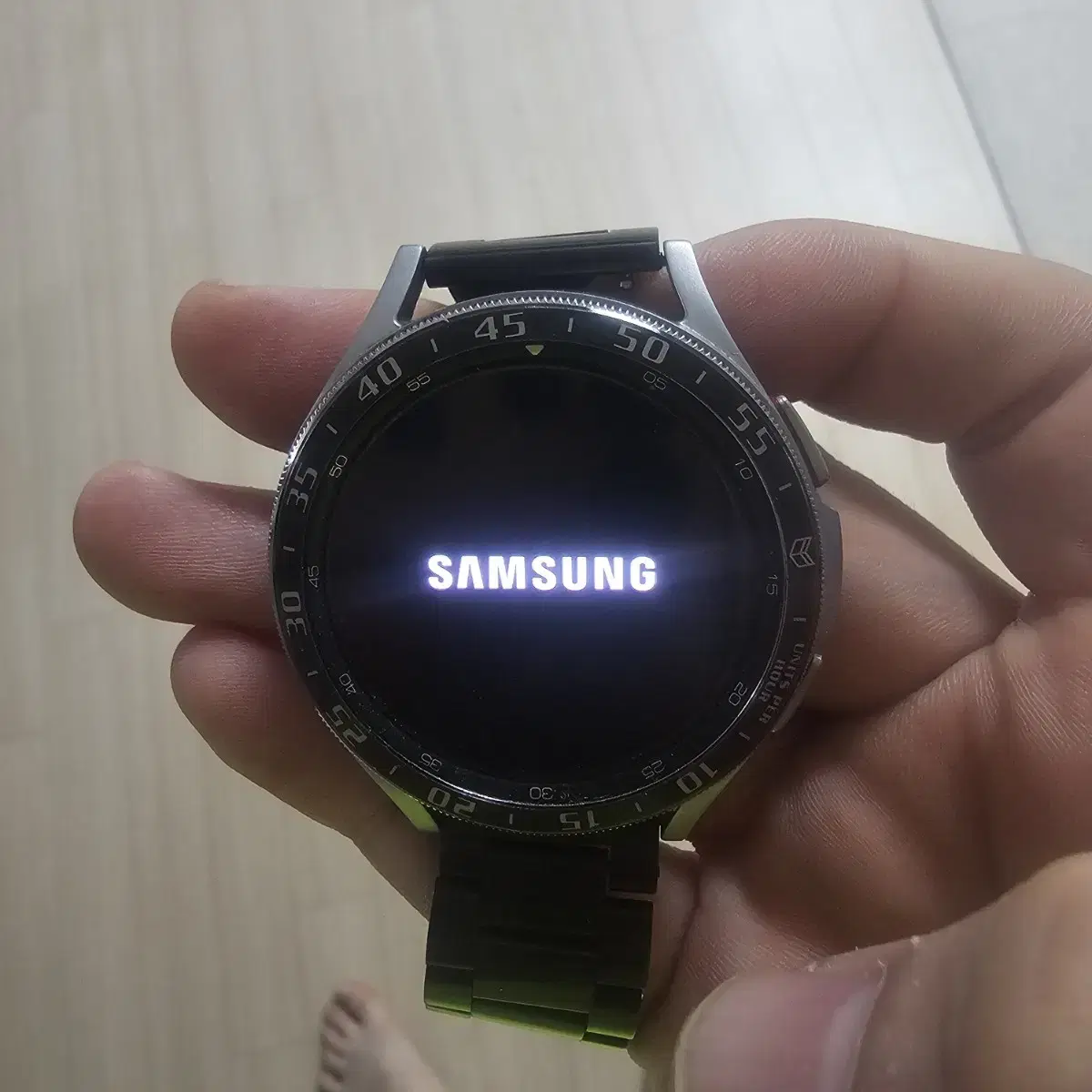 갤럭시 워치4 클래식 팝니다.46mm