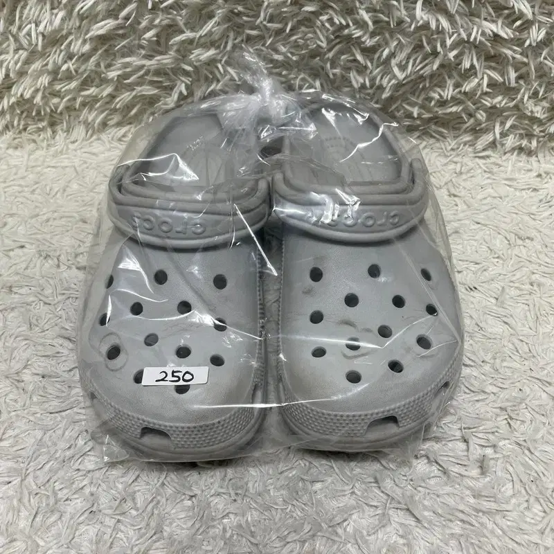 [250] CROCS 크록스 슬리퍼