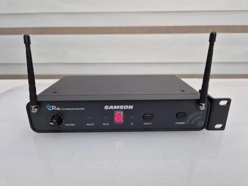 SAMSON CR88 UHF Receiver