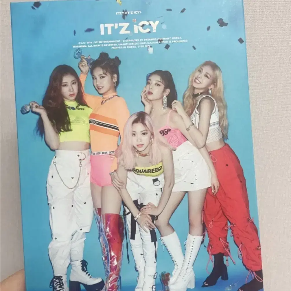 있지 icy 앨범 판매