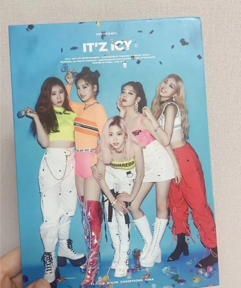 있지 icy 앨범 판매