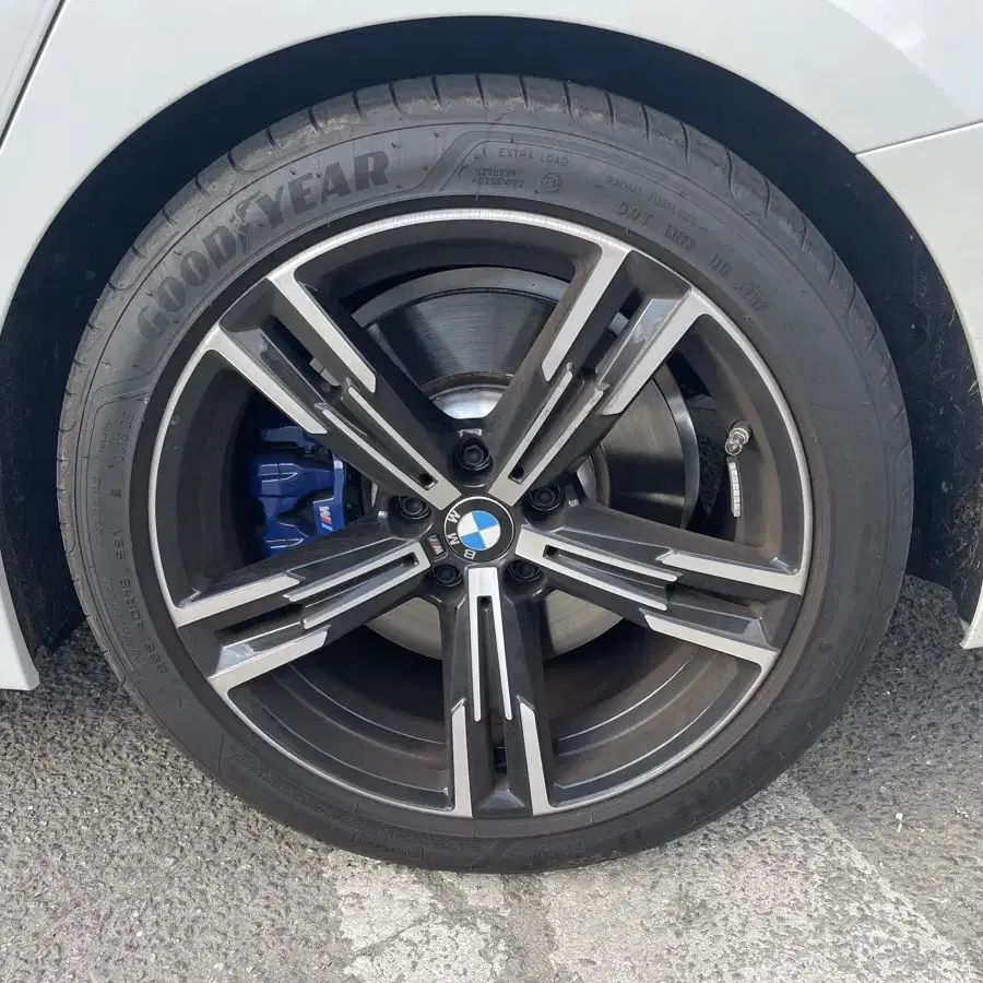 BMW 3시리즈 g20 g21 출고타이어 굿이어 이글F1 어시메트릭3